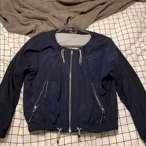 Jacket / windbreaker